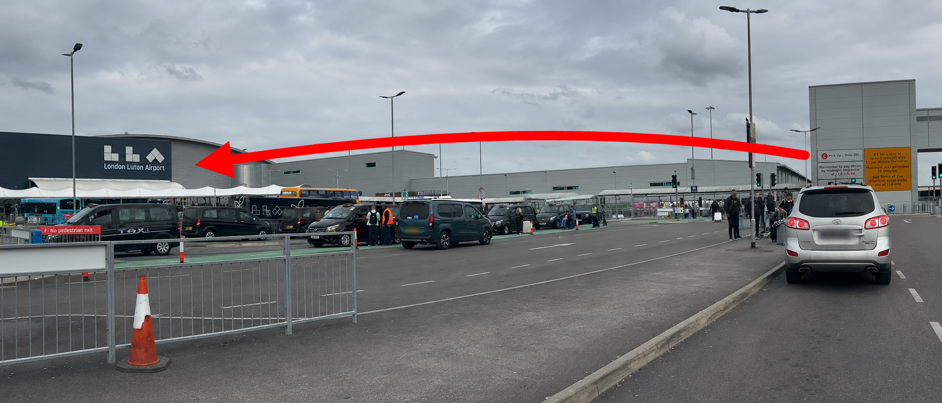 Annotated pedestrian route between the London Luton Airport Express Drop Off and Pick Up Zone and the main terminal entrance